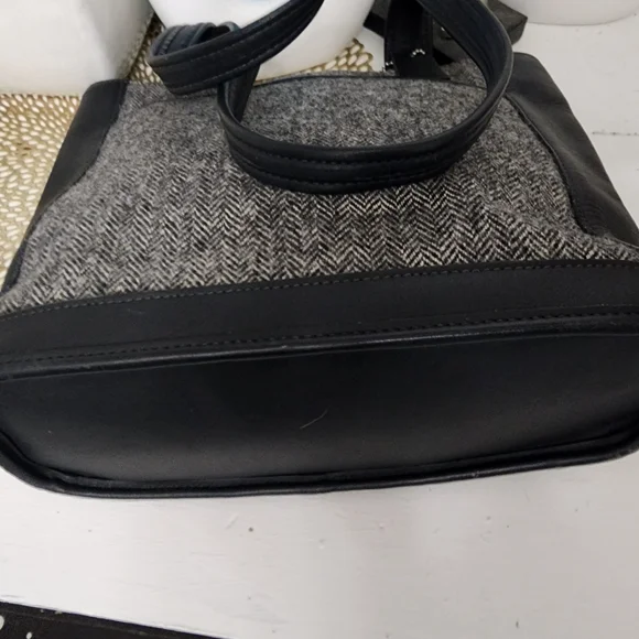 Vintage Coach Tote 6127 - Picture 7 of 15